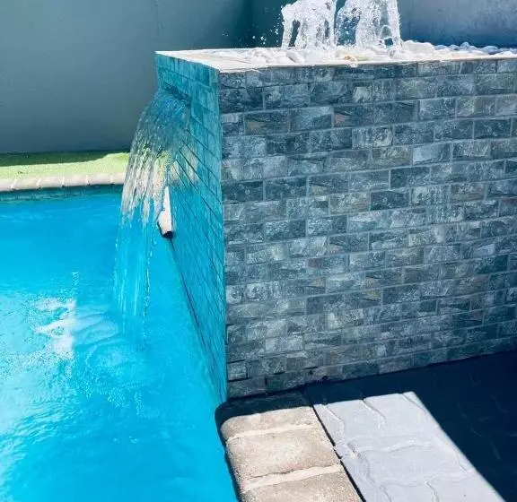 Majatalo President Guest Lodge