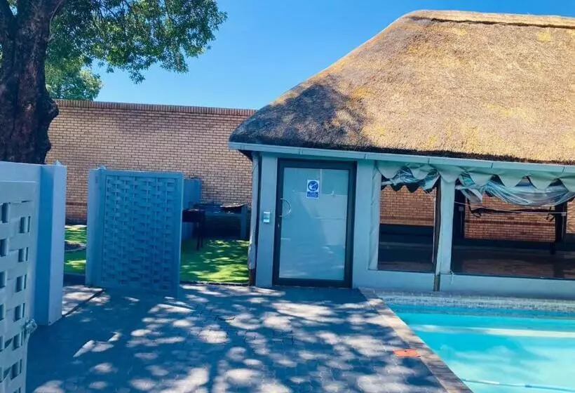 Majatalo President Guest Lodge