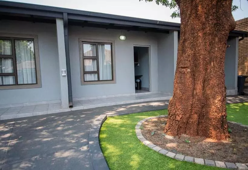 Majatalo President Guest Lodge