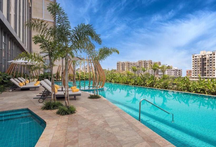 Radisson Blu Hotel & Spa, Nashik