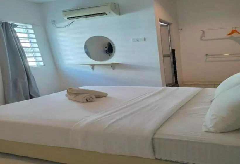 1108 Hotel Sungkai