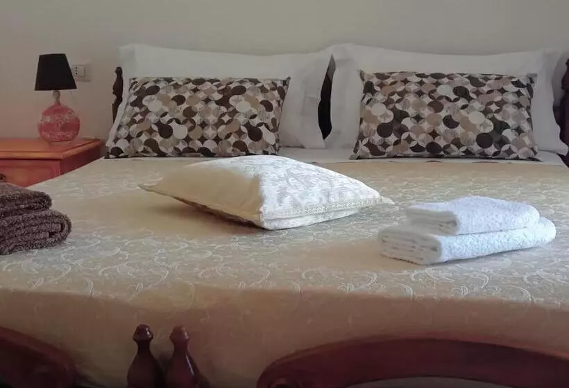ホテル Agriturismo L Arco