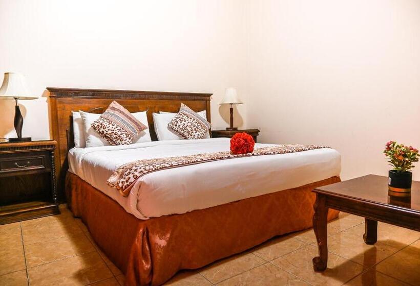 בית מלון כפרי سيلين الفيصلية Celine Al Faisaliah