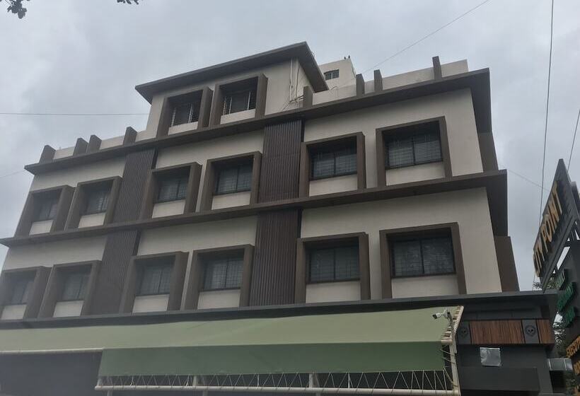 Отель City Point Executive