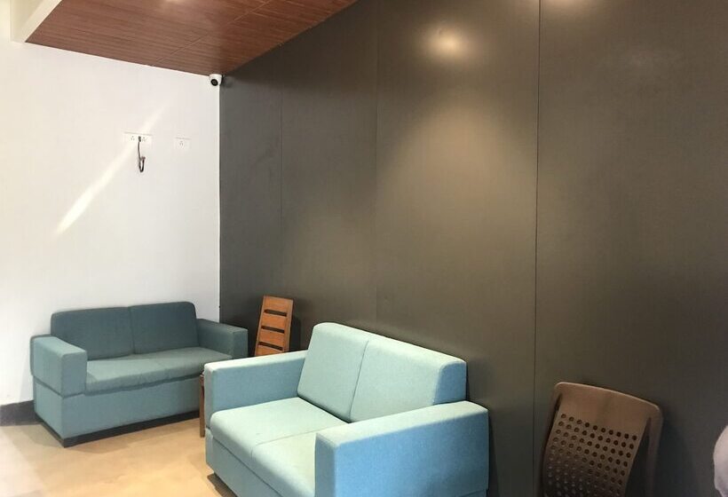 Отель City Point Executive