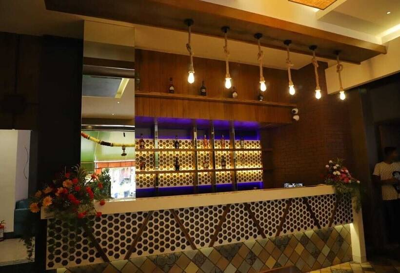 Отель City Point Executive