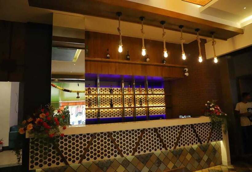 Отель City Point Executive