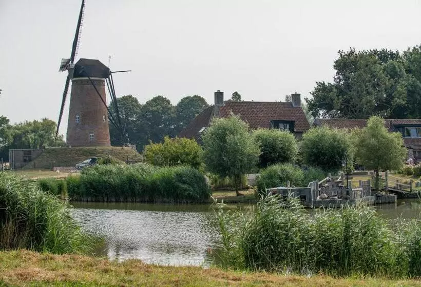 Hotelli De Zwaan