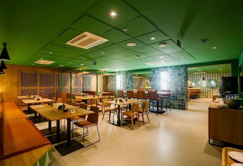 هتل Hilton Garden Inn Rebouças