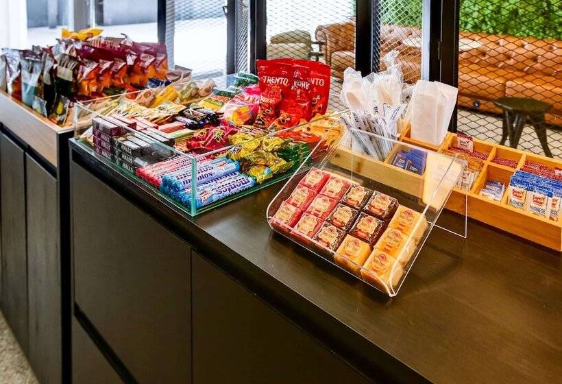 هتل Hilton Garden Inn Rebouças