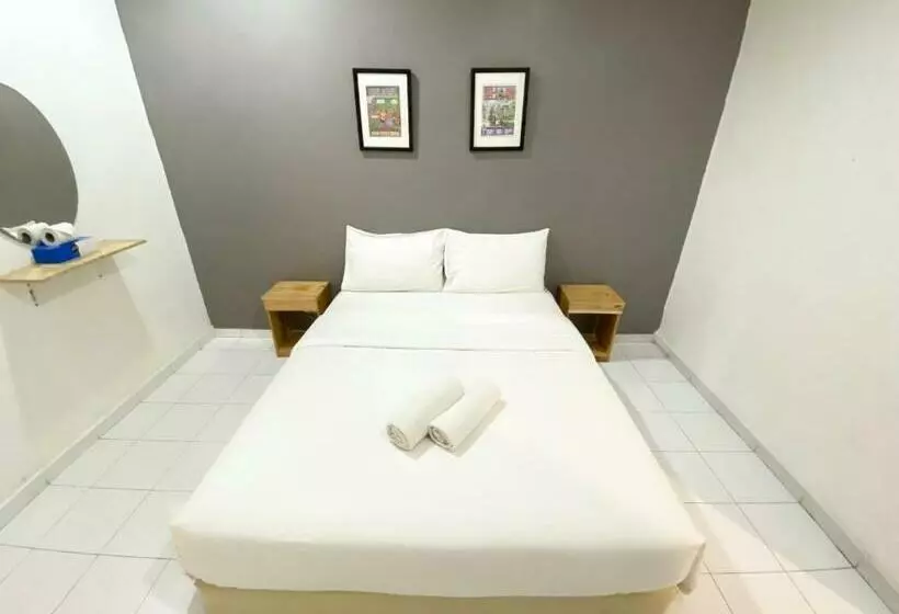 1108 Hotel Sungkai
