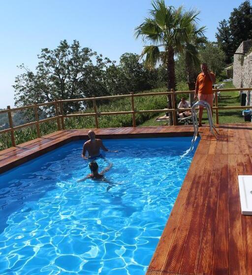 בית מלון כפרי Panariello Palace