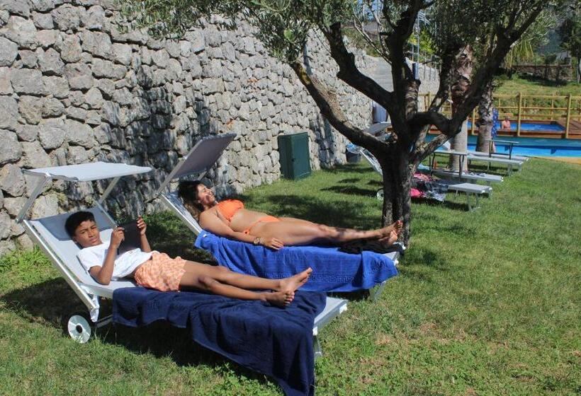 בית מלון כפרי Panariello Palace