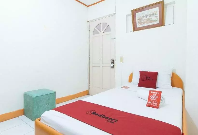 هتل Reddoorz @ El Cuarto Srp Talisay