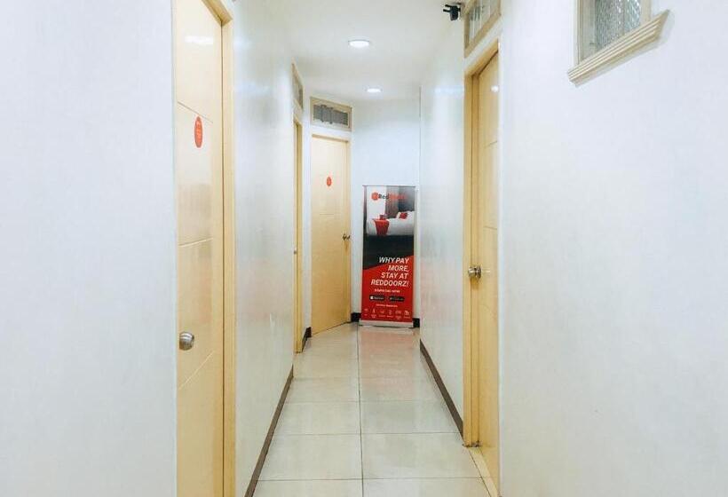 בית מלון כפרי Reddoorz @ El Cuarto Srp Talisay