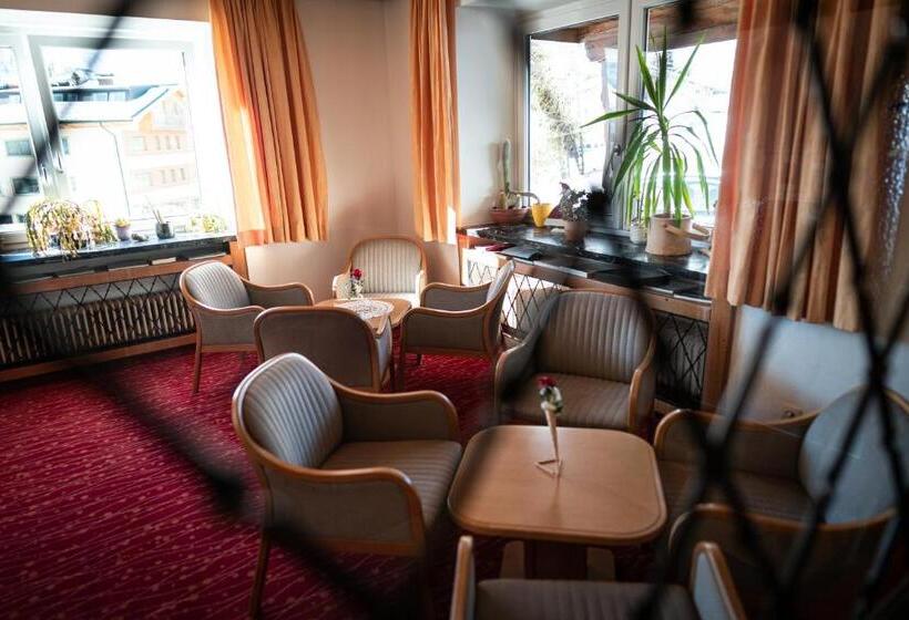 ホテル Tauernpasshöhe