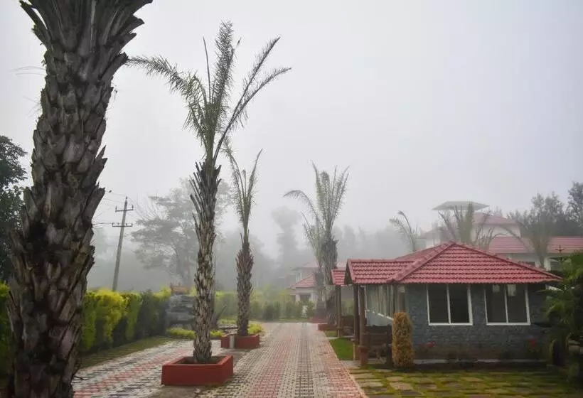 ホテル The Excellency Resort & Spa, Coorg