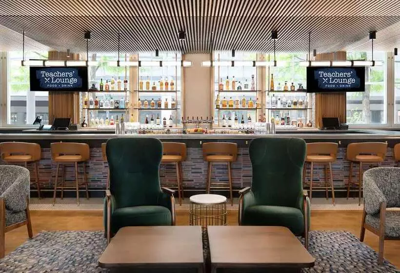 ホテル The Slate Denver, Tapestry Collection By Hilton