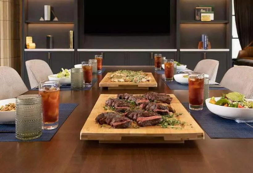 ホテル The Slate Denver, Tapestry Collection By Hilton