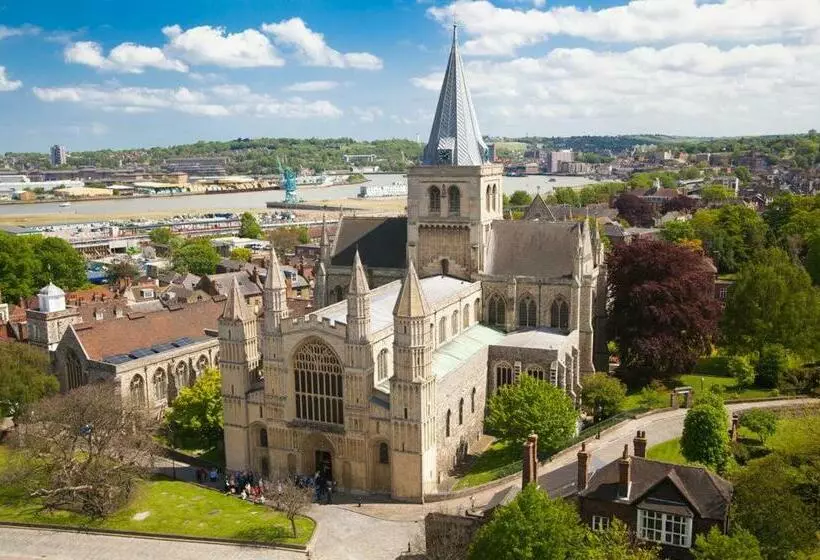 ホテル Trivelles Rochester