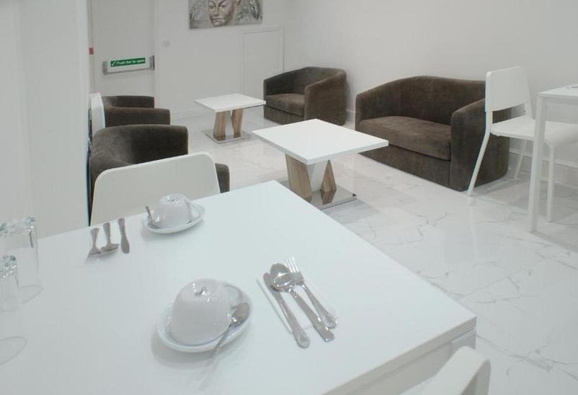 酒店 Trivelles Rochester