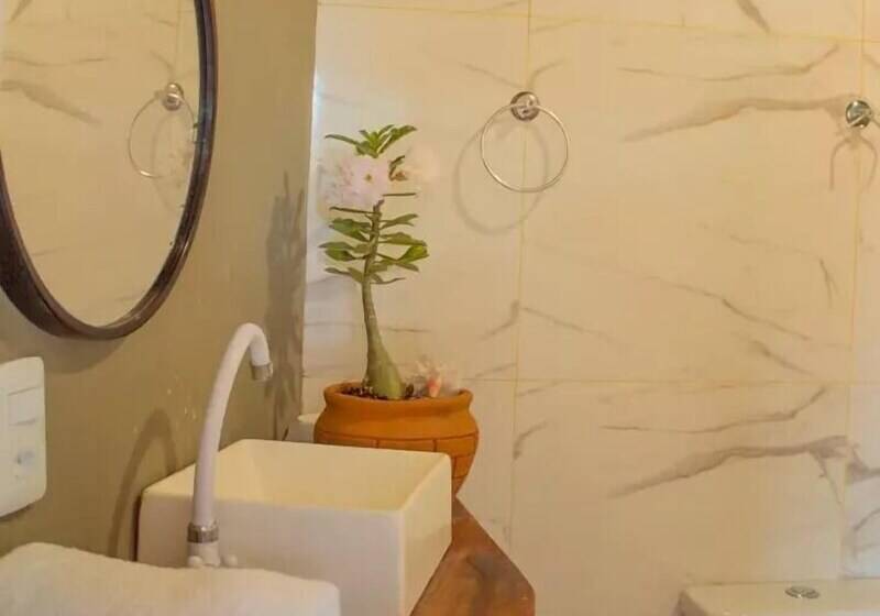 ペンション Vila Samin Moitas