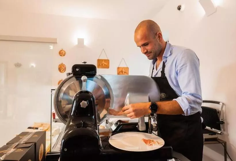 Aamiaismajoitus (B&B) Al Pompiere   Wine And Rooms