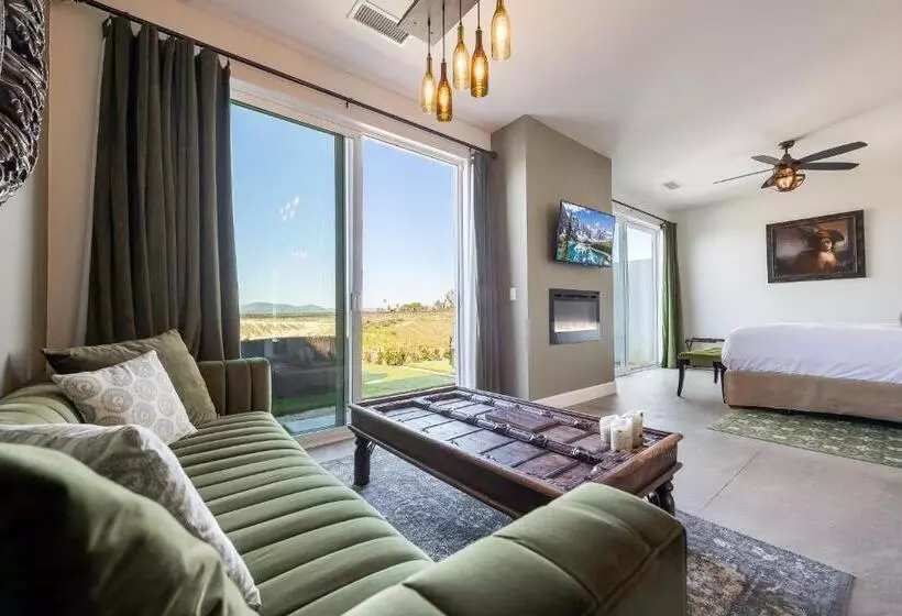 Aamiaismajoitus (B&B) Domaine Chardonnay