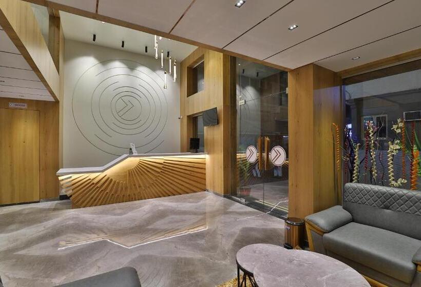 7 Orbit Hotel, Surat
