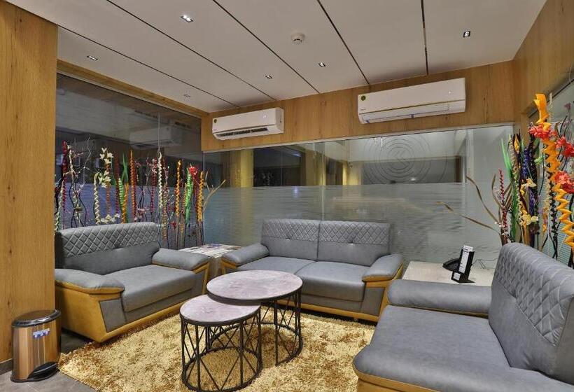 7 Orbit Hotel, Surat