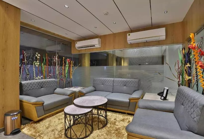 7 Orbit Hotel, Surat