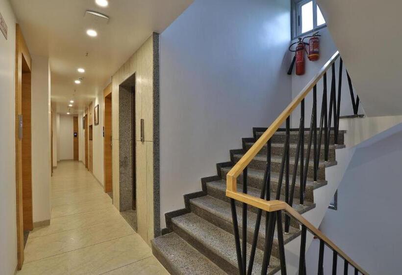 7 Orbit Hotel, Surat