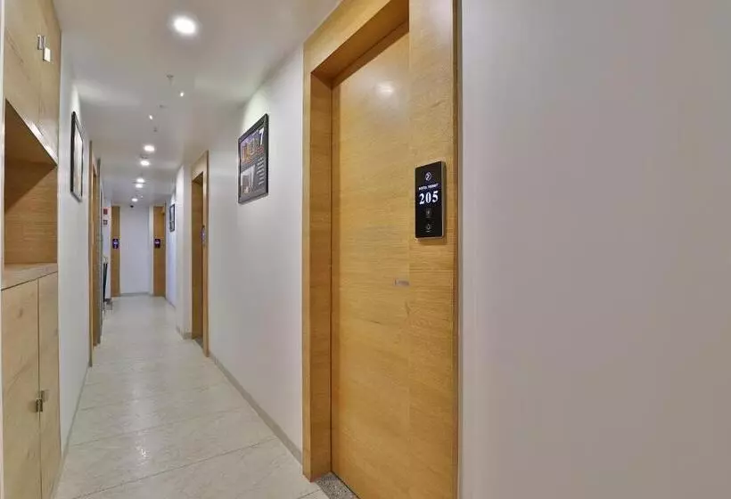 7 Orbit Hotel, Surat