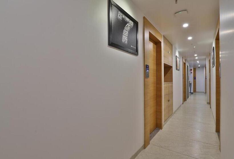 7 Orbit Hotel, Surat