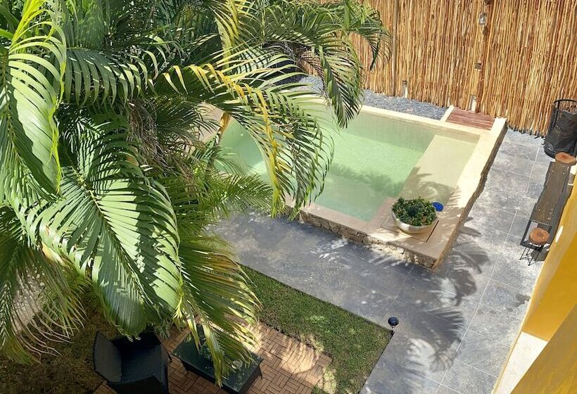 Kuxtal Hotel Boutique