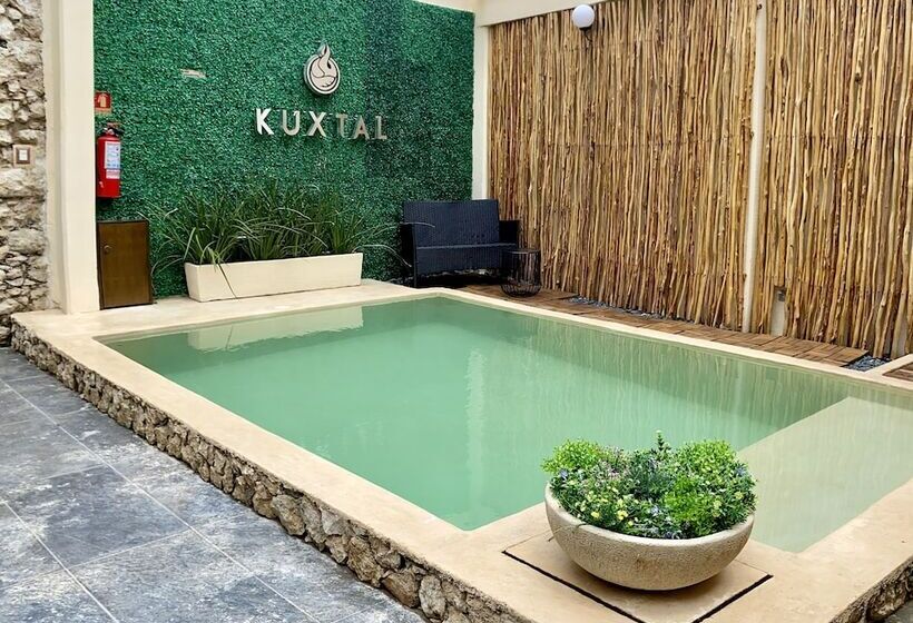 Kuxtal Hotel Boutique