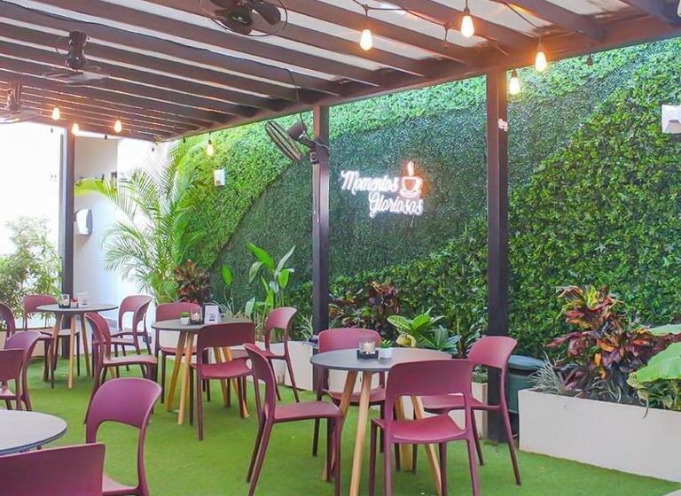 Kuxtal Hotel Boutique