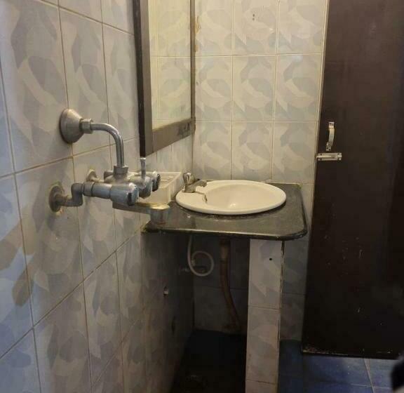 בית מלון כפרי Oyo 82701 Buddha Nivasa Residences Elite