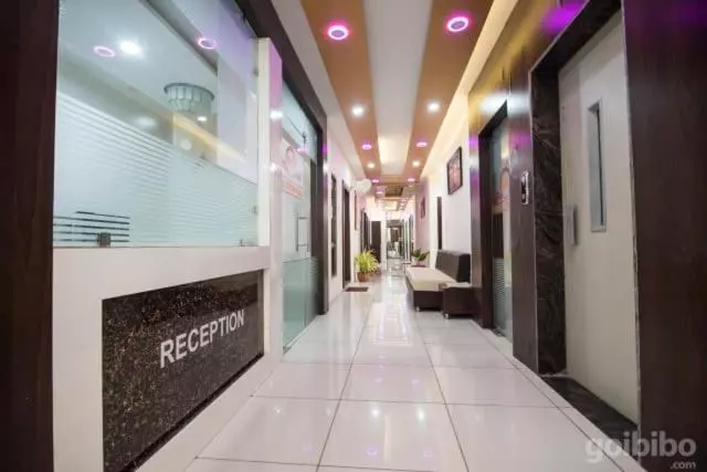 ホテル Vinayak Palace, Hoshangabad