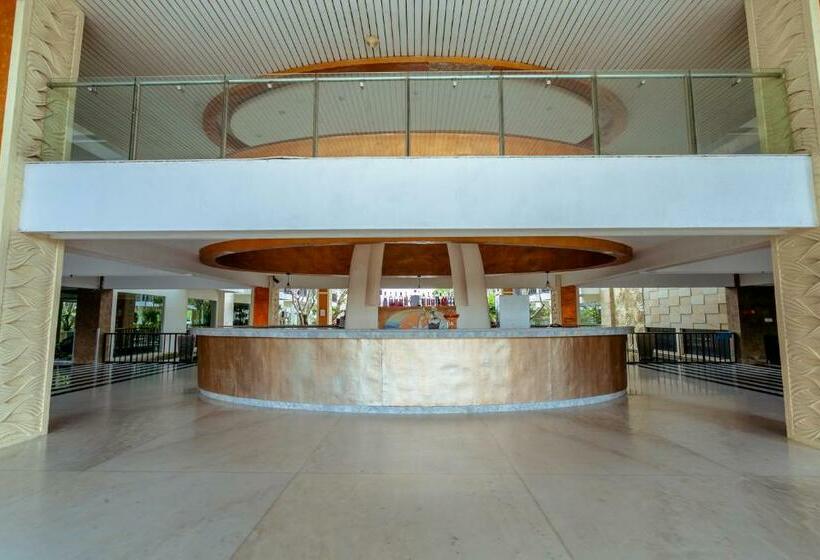 Oyo 90625 Jimbaran Condotel