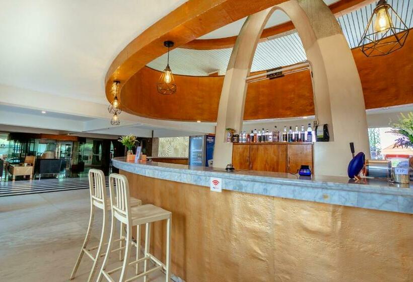 Oyo 90625 Jimbaran Condotel