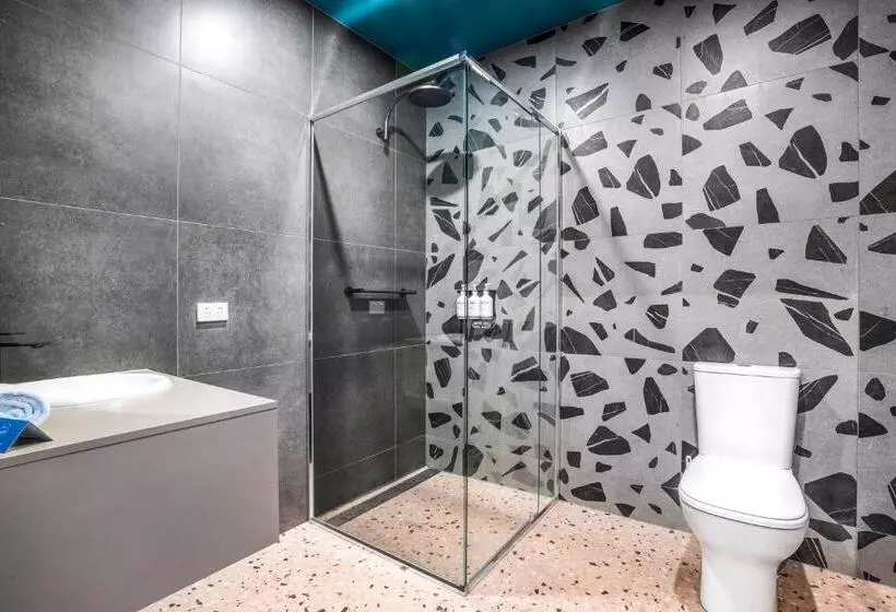 Royal Hotel By Nightcap Social