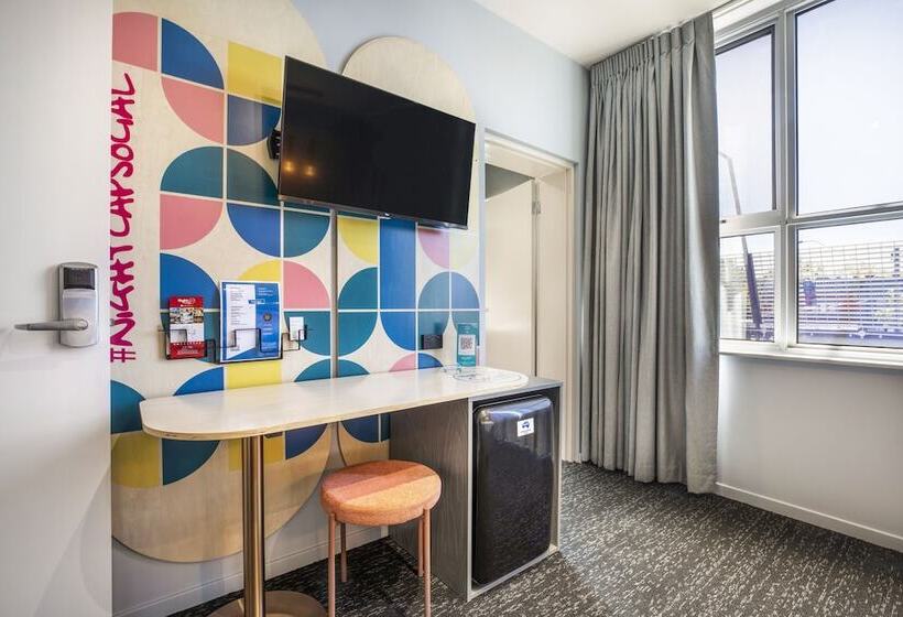 Royal Hotel By Nightcap Social