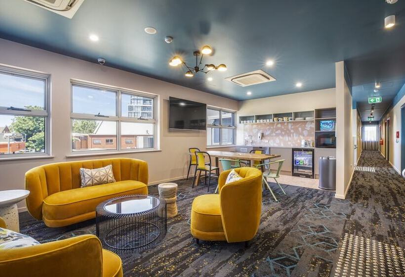 Royal Hotel By Nightcap Social