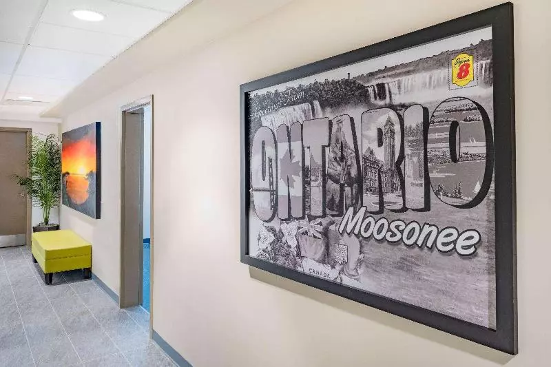 Hotelli Super 8 By Wyndham Moosonee