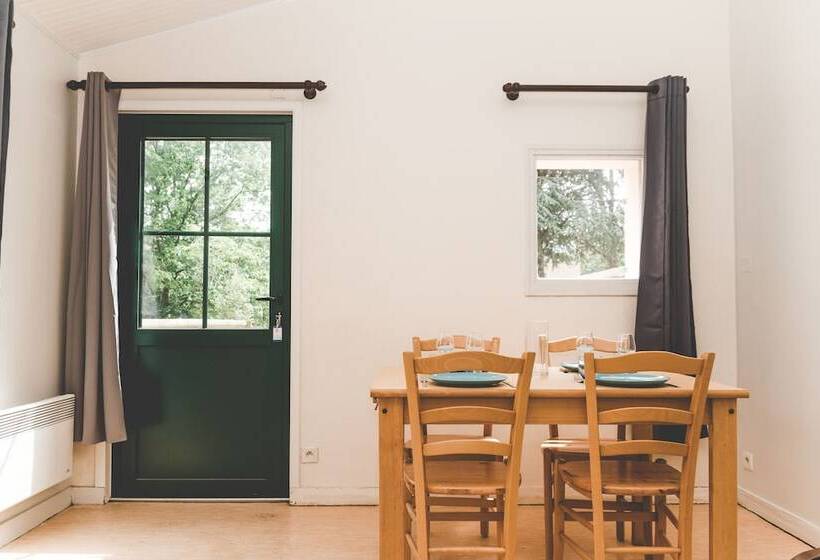 Отель Terres De France   Domaine De Kerioche