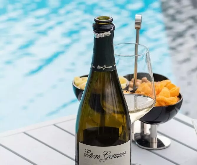 ベッドアンドブレックファースト Villa Nonna Cicci Boutique Hotel   Spa