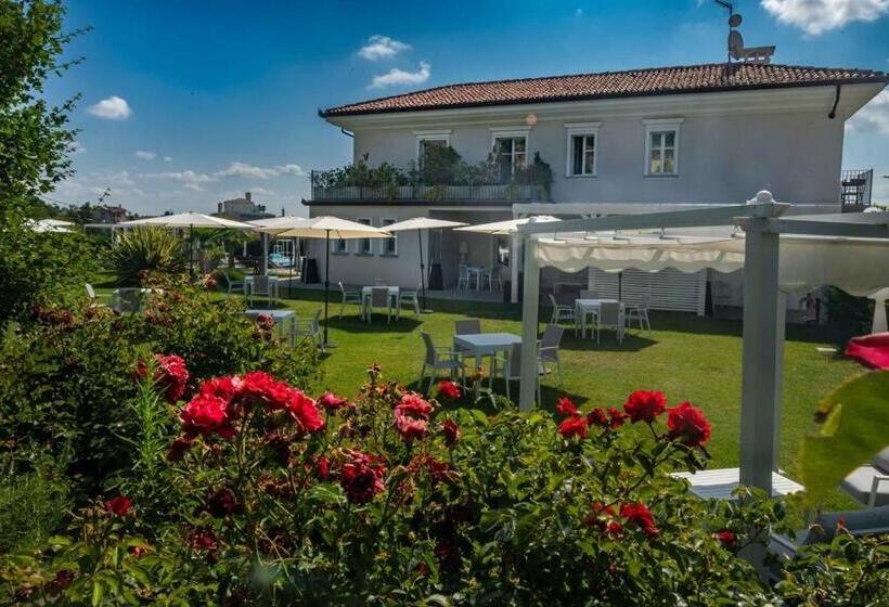 مبيت وإفطار Villa Nonna Cicci Boutique Hotel Spa