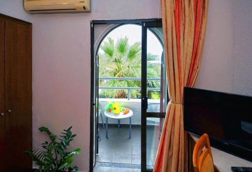 בית מלון כפרי Karteros