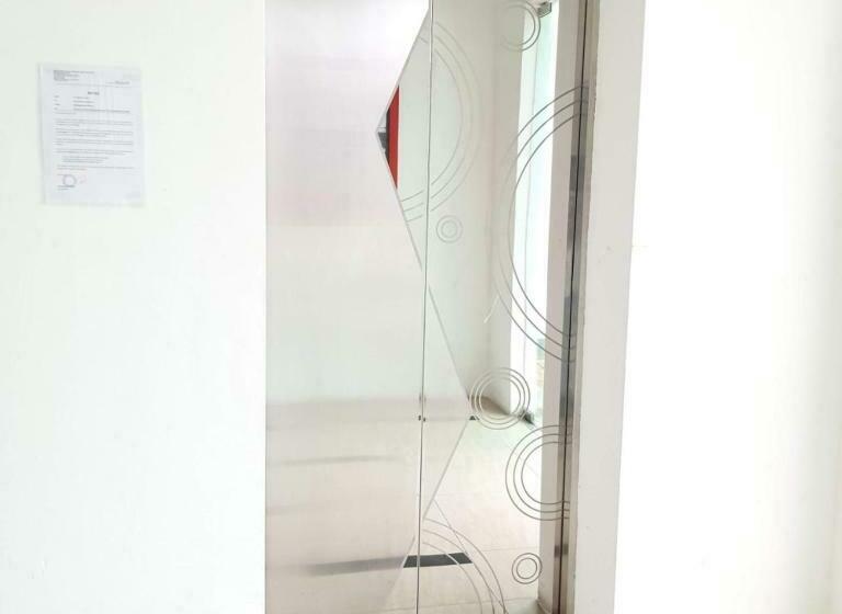 Hotel Oyo 90362 Camlodge Makmur 3